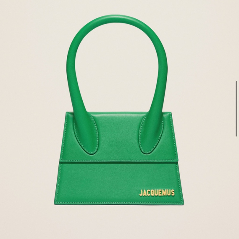 JACQUEMUS — Le Chiquito moyen
